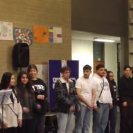 WF 10 Theater wünscht "Frohe Weihnachten" in elf Sprachen